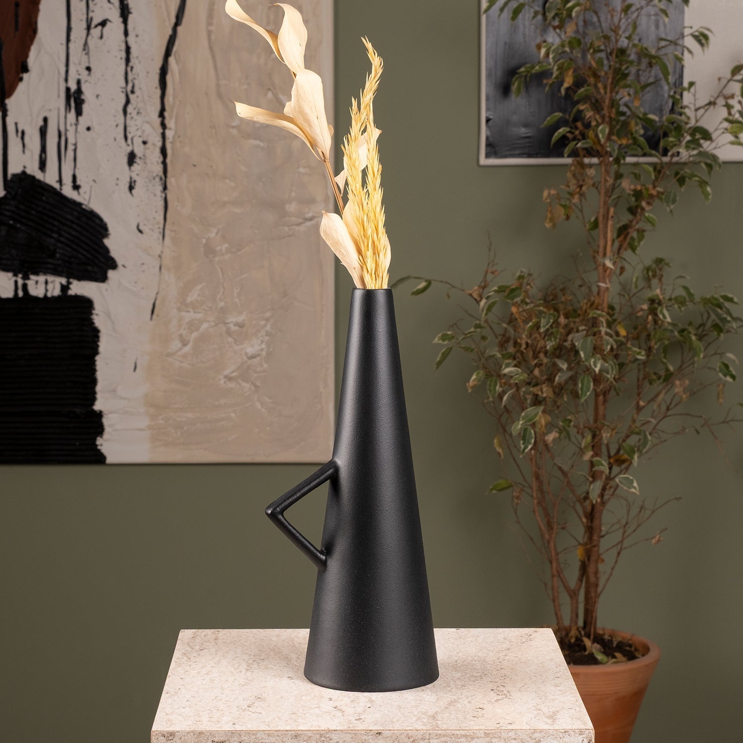 Kni Ceramic Vase